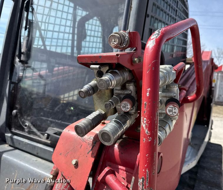 image for item DM5629 2019 Takeuchi TL12V-2 tracked skid steer loader