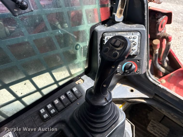 image for item DM5629 2019 Takeuchi TL12V-2 tracked skid steer loader