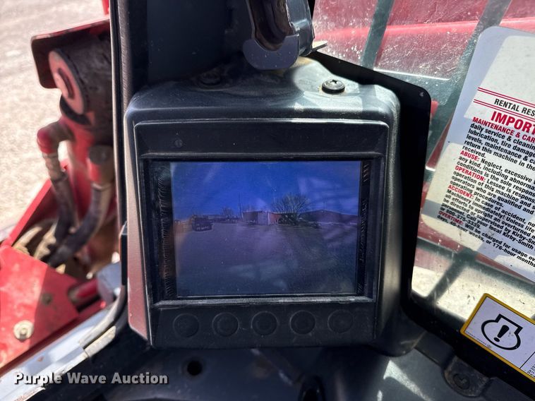 image for item DM5629 2019 Takeuchi TL12V-2 tracked skid steer loader