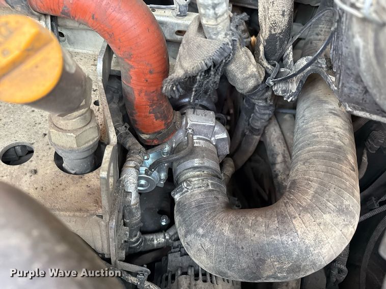 image for item DM5629 2019 Takeuchi TL12V-2 tracked skid steer loader