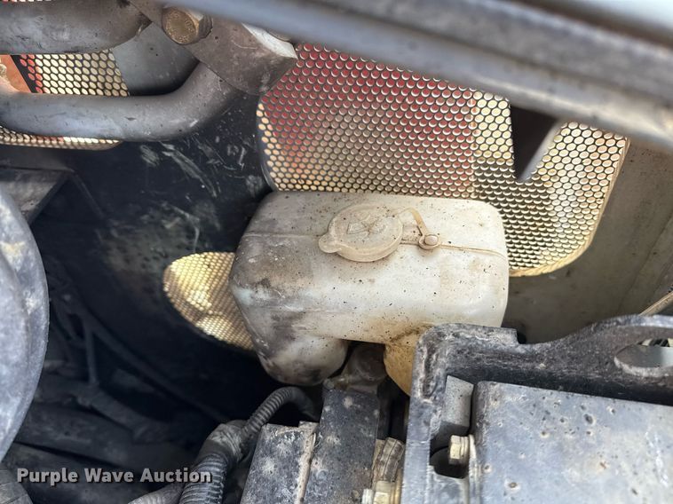 image for item DM5629 2019 Takeuchi TL12V-2 tracked skid steer loader