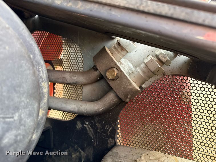 image for item DM5629 2019 Takeuchi TL12V-2 tracked skid steer loader