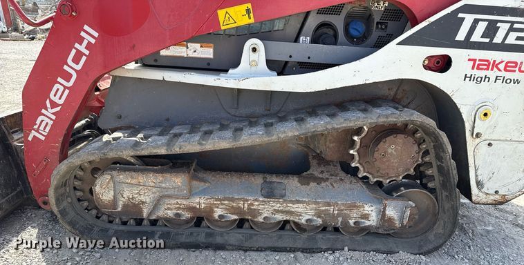 image for item DM5629 2019 Takeuchi TL12V-2 tracked skid steer loader