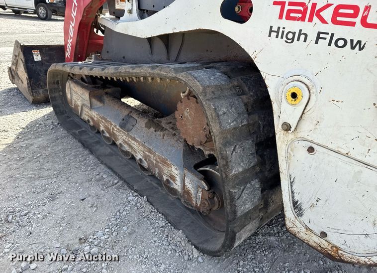 image for item DM5629 2019 Takeuchi TL12V-2 tracked skid steer loader