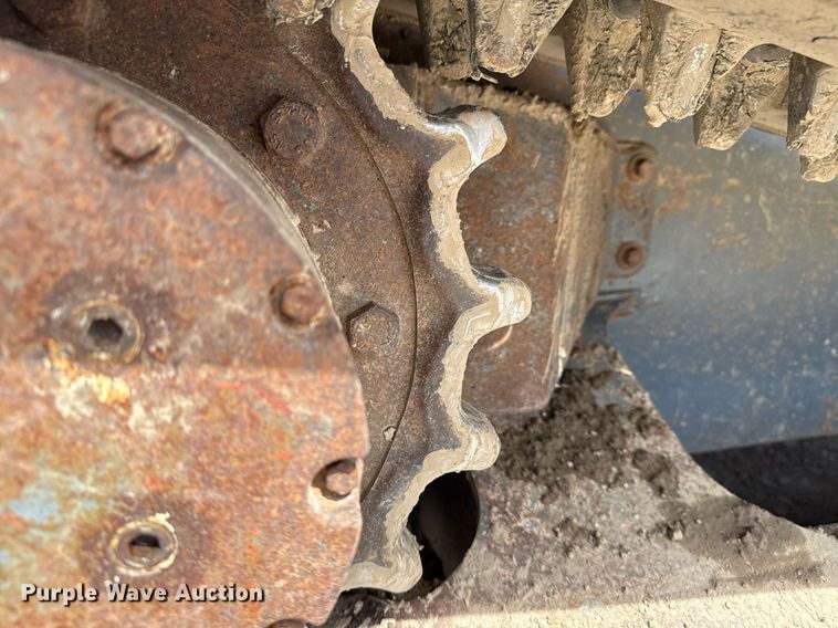 image for item DM5629 2019 Takeuchi TL12V-2 tracked skid steer loader