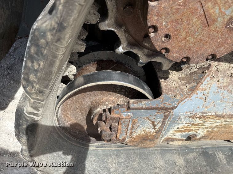 image for item DM5629 2019 Takeuchi TL12V-2 tracked skid steer loader