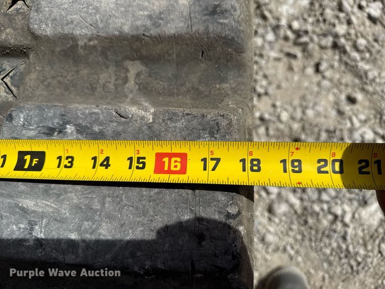 image for item DM5629 2019 Takeuchi TL12V-2 tracked skid steer loader