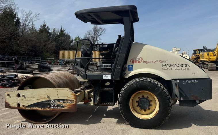 image for item DM5636 2006 Ingersoll Rand SD-77DX TF single drum vibratory roller