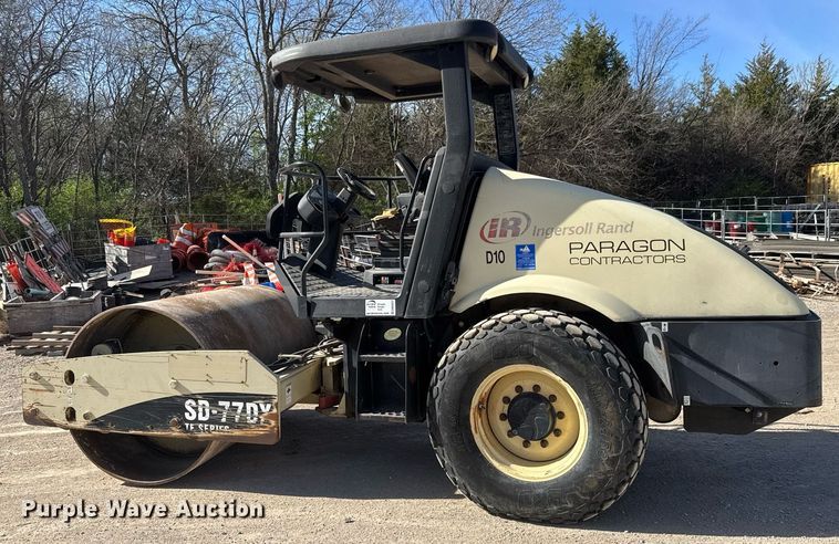 image for item DM5637 2006 Ingersoll Rand SD-77DX TF single drum vibratory roller