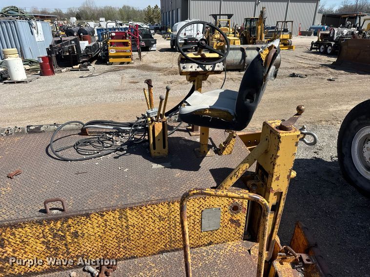 image for item DM5640 Blaw-Knox RW-195H road widener