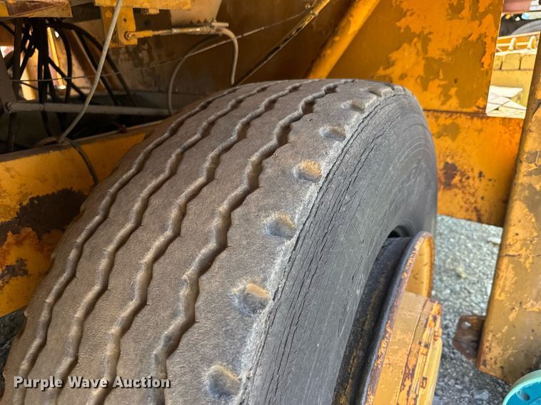 image for item DM5640 Blaw-Knox RW-195H road widener