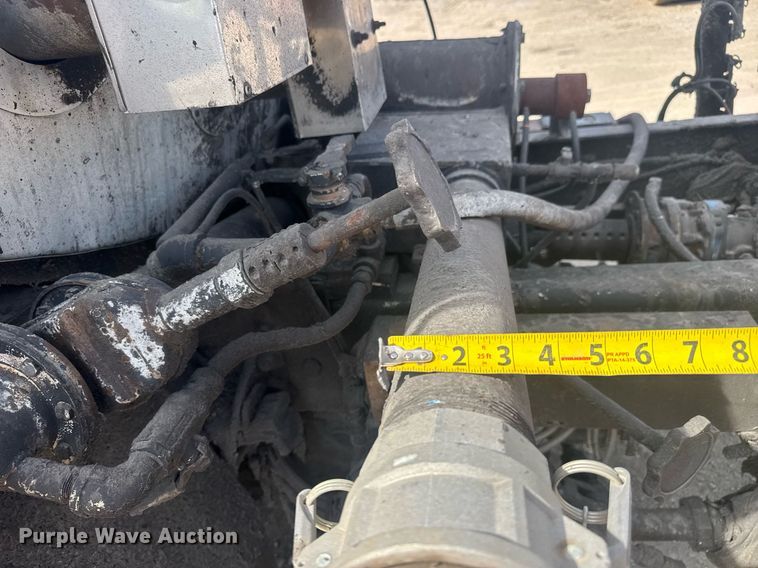 image for item DM5641 2007 Sterling L7500 oil distributor truck