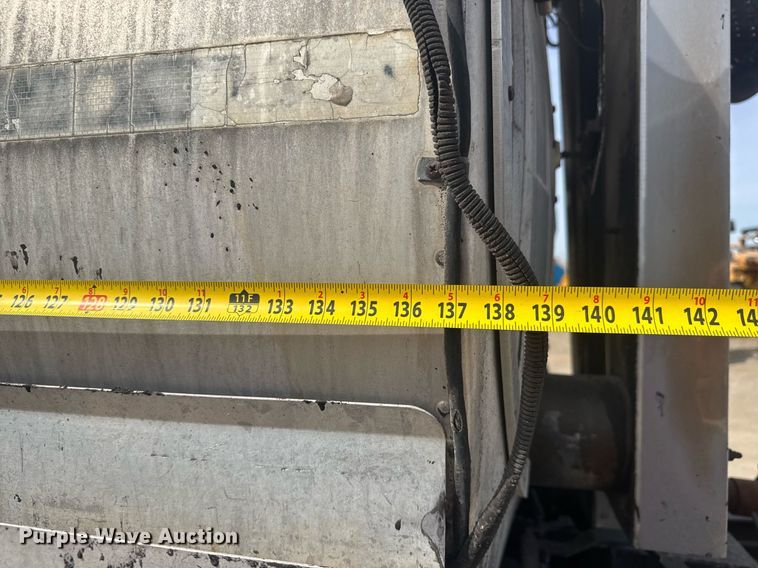 image for item DM5641 2007 Sterling L7500 oil distributor truck