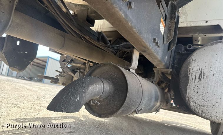 image for item DM5641 2007 Sterling L7500 oil distributor truck