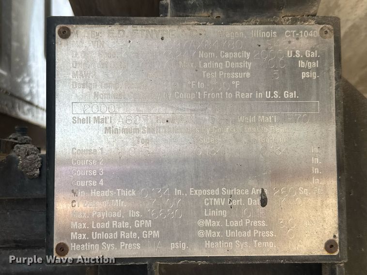 image for item DM5641 2007 Sterling L7500 oil distributor truck