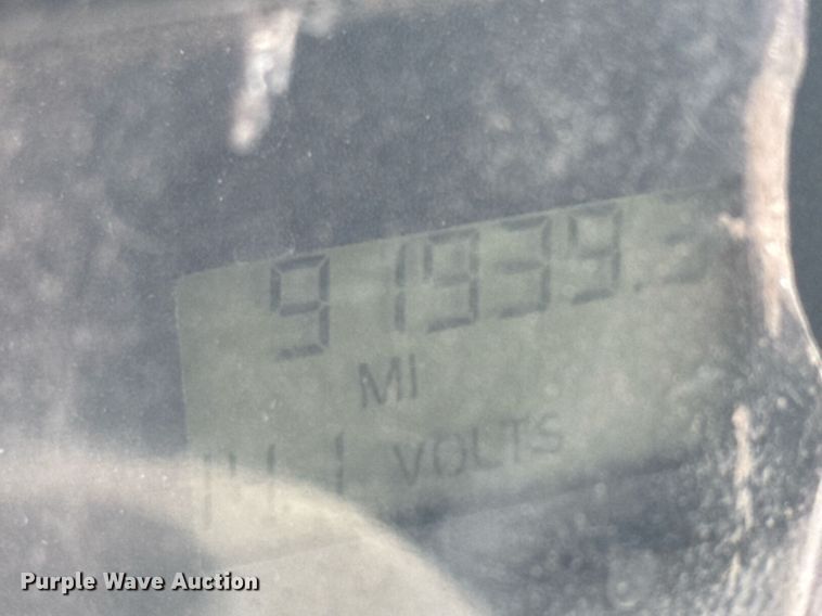 image for item DM5641 2007 Sterling L7500 oil distributor truck