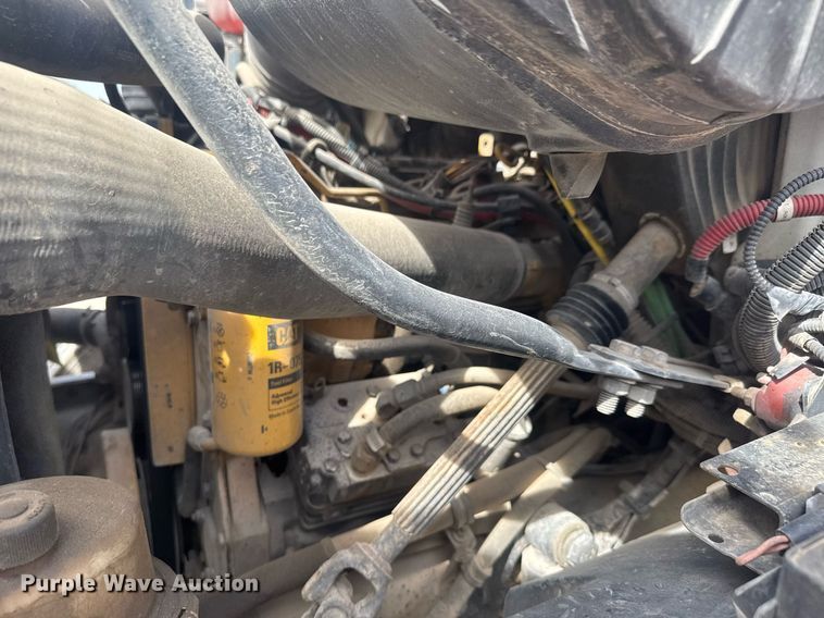 image for item DM5641 2007 Sterling L7500 oil distributor truck