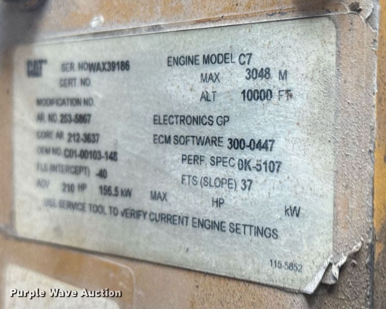 image for item DM5641 2007 Sterling L7500 oil distributor truck