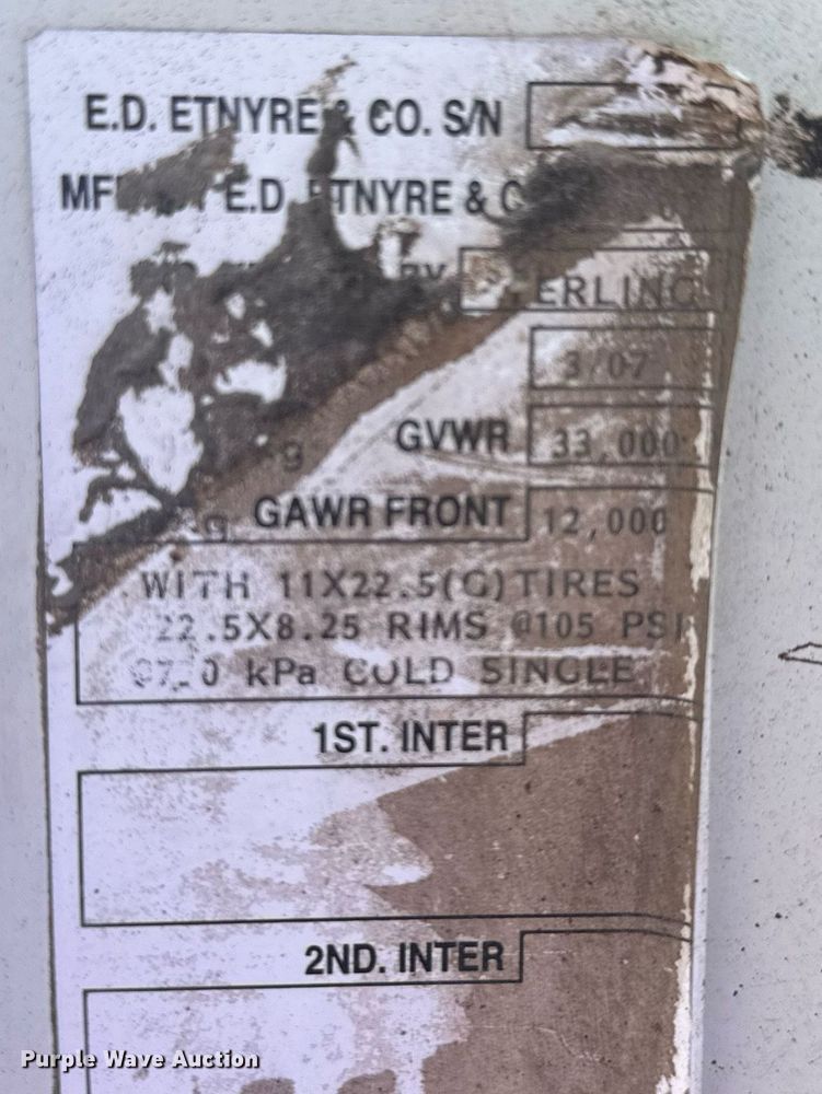 image for item DM5641 2007 Sterling L7500 oil distributor truck