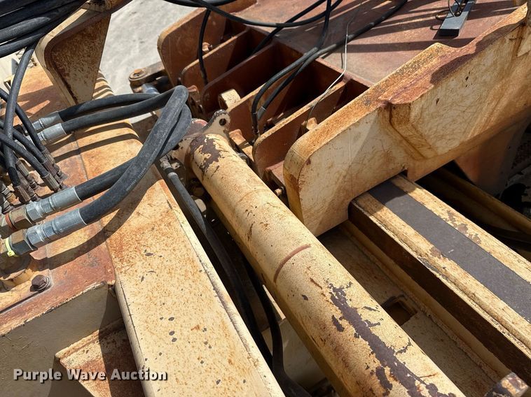 image for item DM5642 2000 Tesmec TRS 1085 trencher