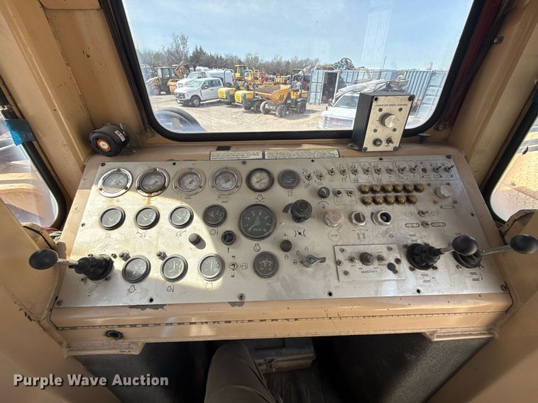 image for item DM5642 2000 Tesmec TRS 1085 trencher