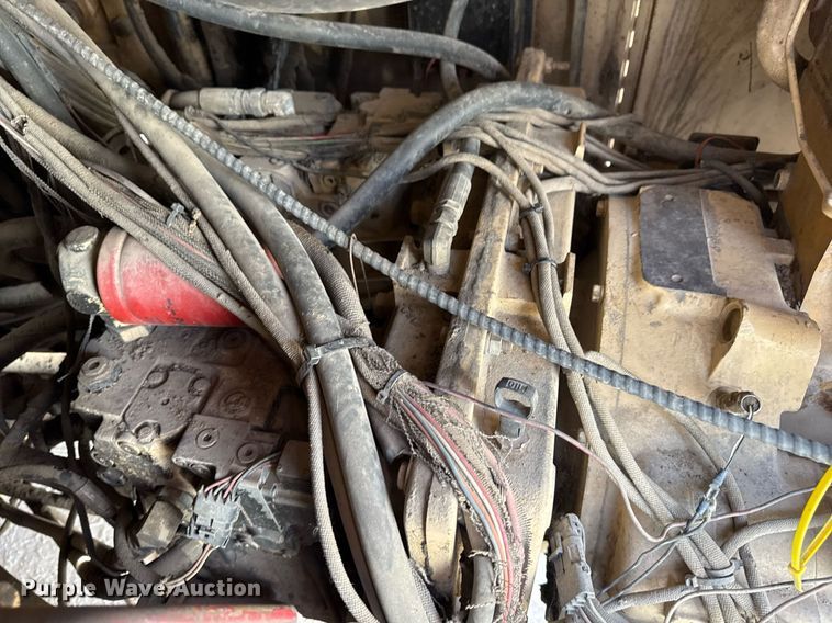 image for item DM5642 2000 Tesmec TRS 1085 trencher