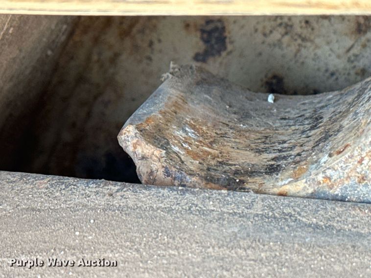 image for item DM5642 2000 Tesmec TRS 1085 trencher