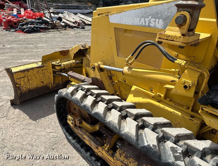 image for item DM5649 1998 Komatsu D21A-7 dozer
