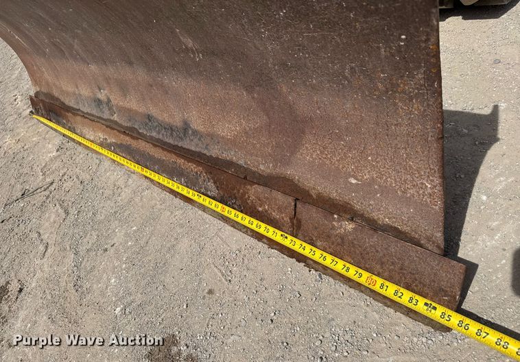 image for item DM5649 1998 Komatsu D21A-7 dozer