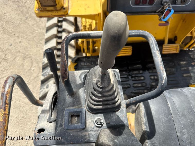 image for item DM5649 1998 Komatsu D21A-7 dozer