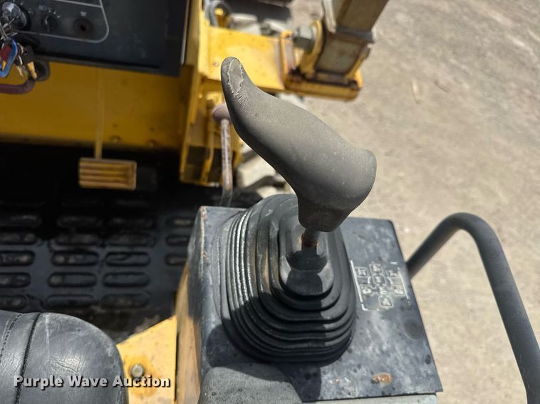 image for item DM5649 1998 Komatsu D21A-7 dozer