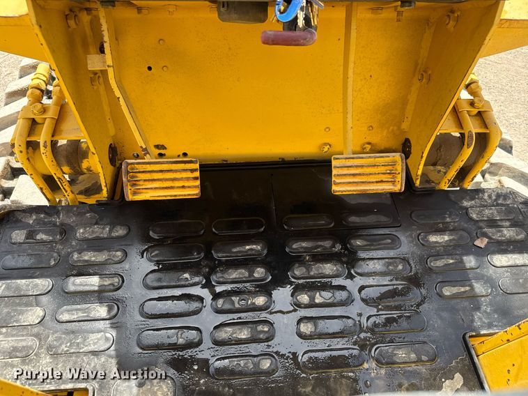 image for item DM5649 1998 Komatsu D21A-7 dozer