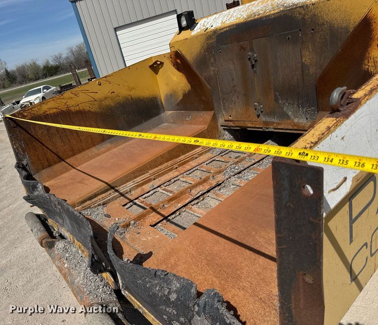 image for item DM5653 2004 Caterpillar AP-655C paver