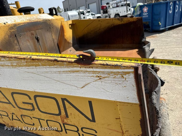 image for item DM5653 2004 Caterpillar AP-655C paver