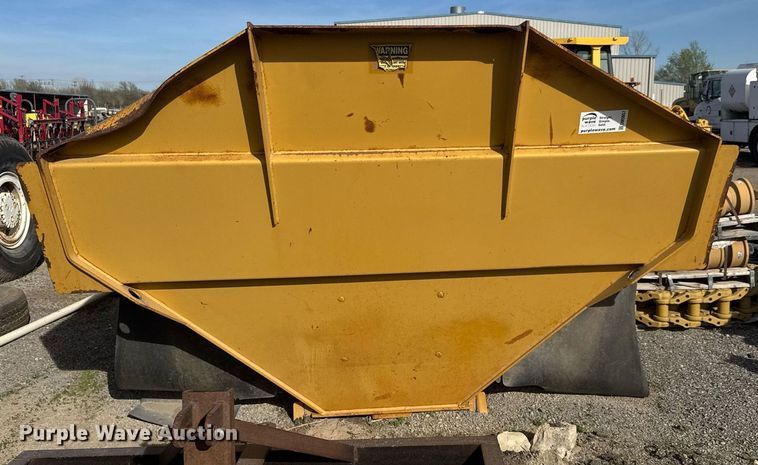 image for item DM5657 Caterpillar 730 dump bed