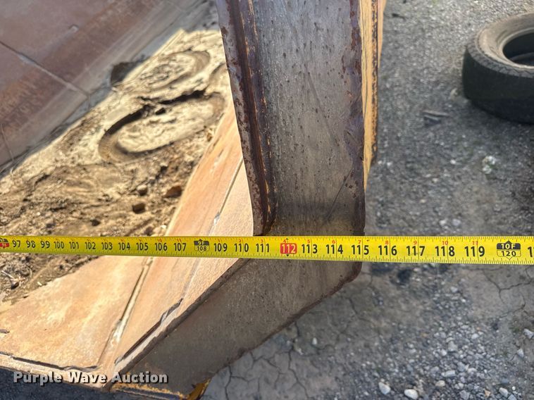 image for item DM5657 Caterpillar 730 dump bed