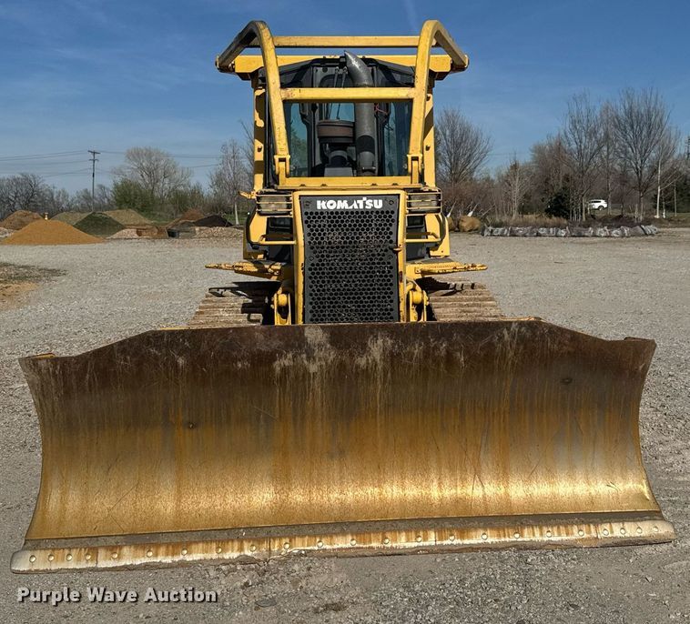 image for item DM5660 2007 Komatsu D41E-6 dozer
