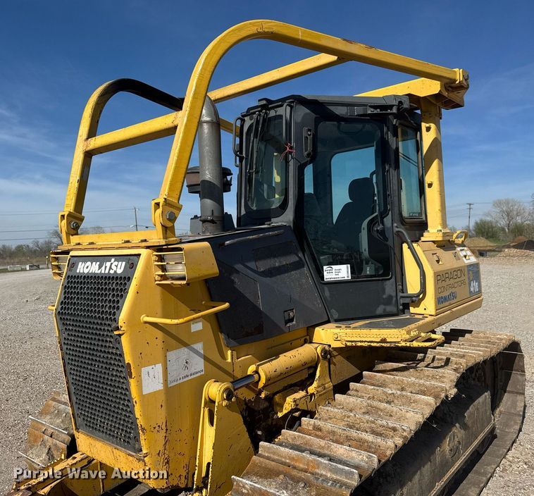 image for item DM5660 2007 Komatsu D41E-6 dozer