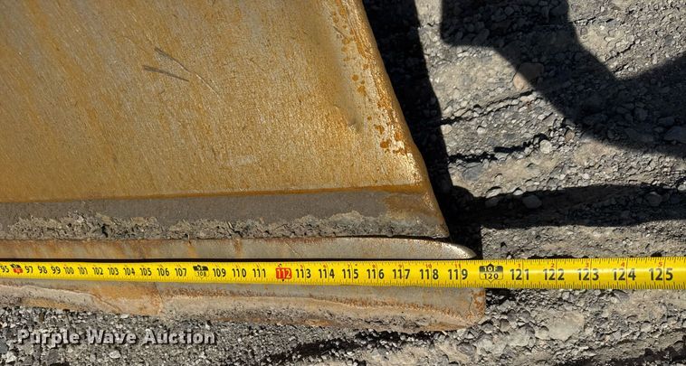 image for item DM5660 2007 Komatsu D41E-6 dozer