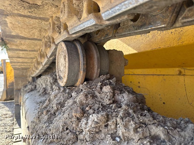 image for item DM5660 2007 Komatsu D41E-6 dozer