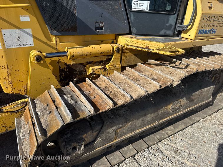 image for item DM5660 2007 Komatsu D41E-6 dozer