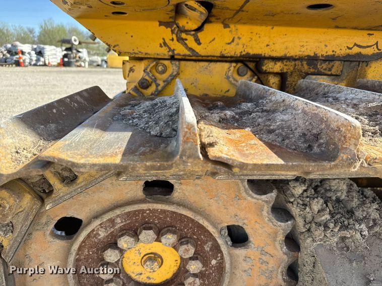 image for item DM5660 2007 Komatsu D41E-6 dozer