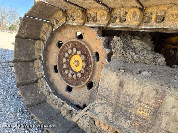image for item DM5660 2007 Komatsu D41E-6 dozer