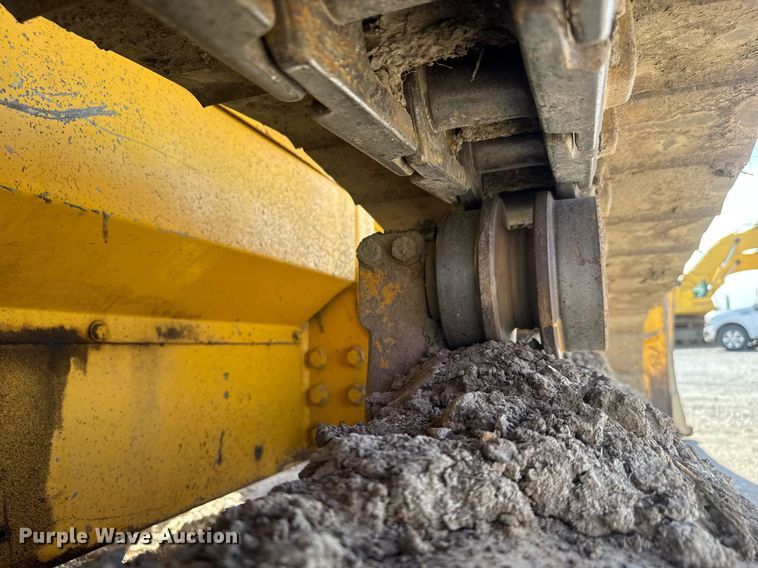 image for item DM5660 2007 Komatsu D41E-6 dozer