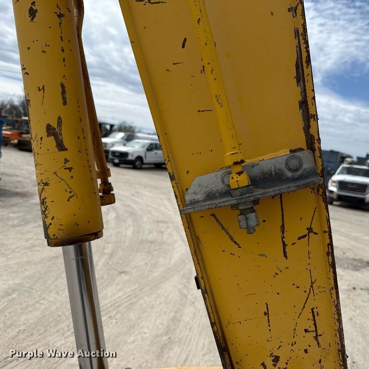 image for item DM5662 2012 Komatsu PC88MR-8 mini excavator