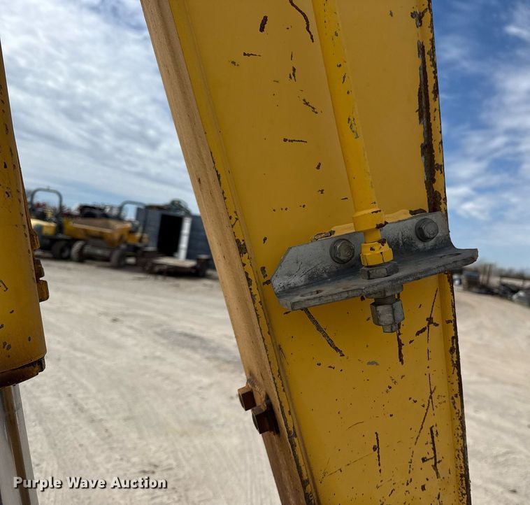 image for item DM5662 2012 Komatsu PC88MR-8 mini excavator