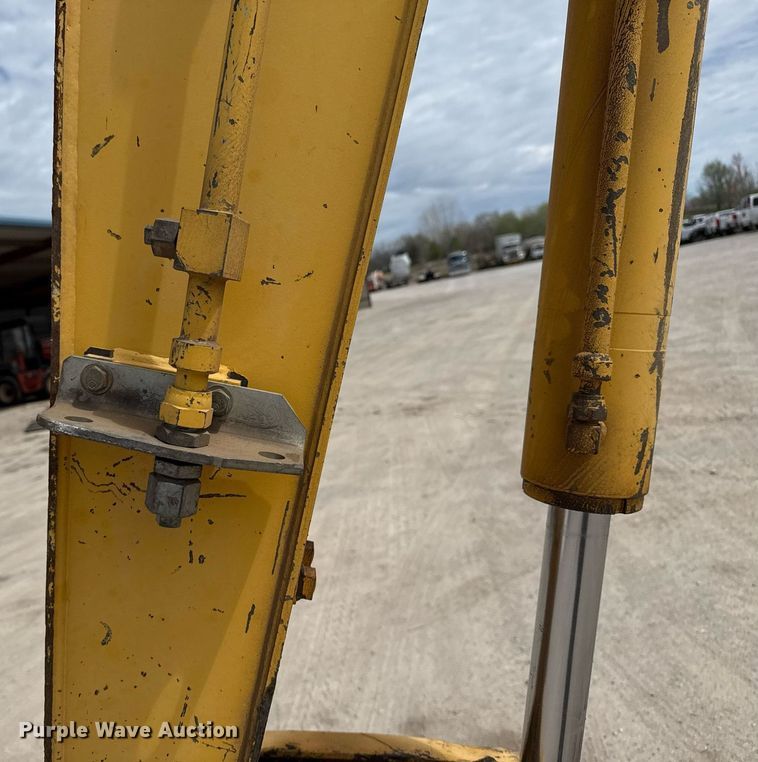 image for item DM5662 2012 Komatsu PC88MR-8 mini excavator