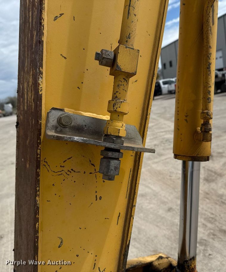 image for item DM5662 2012 Komatsu PC88MR-8 mini excavator