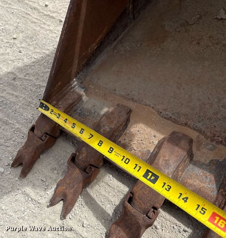 image for item DM5662 2012 Komatsu PC88MR-8 mini excavator