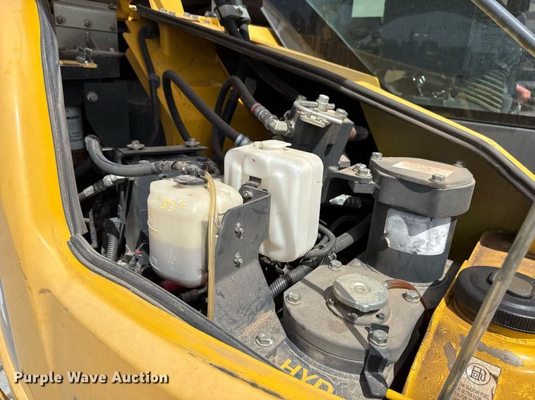 image for item DM5662 2012 Komatsu PC88MR-8 mini excavator